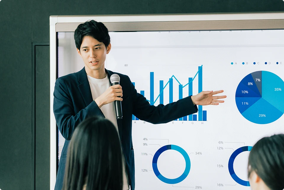 事業会社の当事者として、成果にコミットしてきたプロが伴走